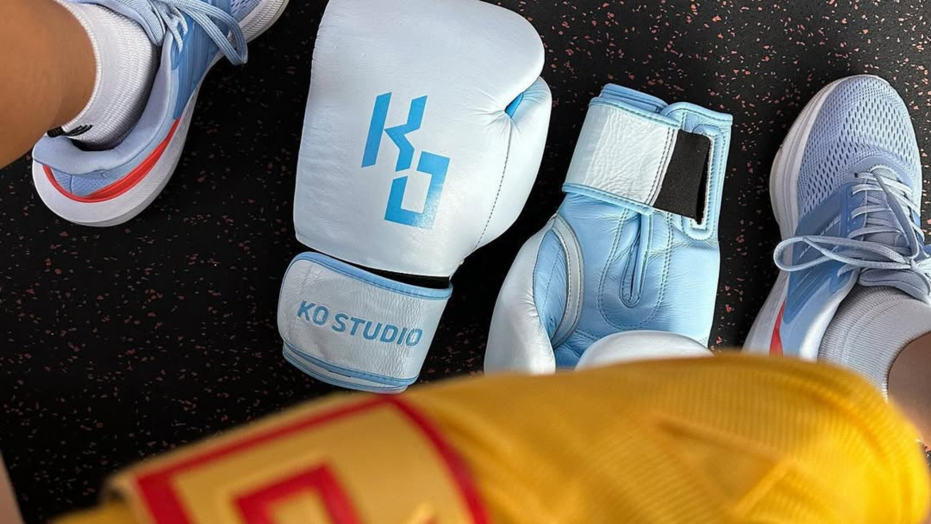 How to Clean Boxing Gloves and Stop the Smell – KoStudio