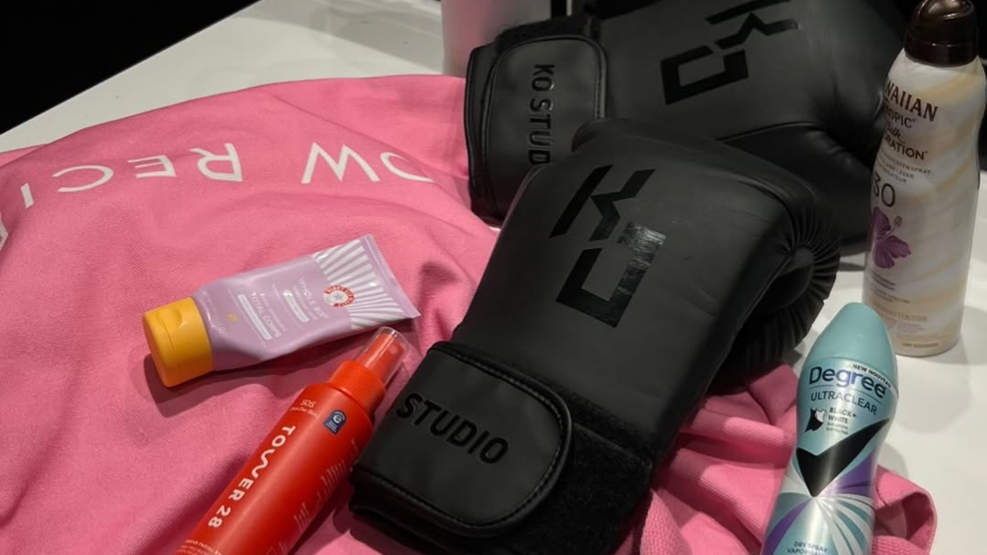 Leather vs Vinyl Boxing Gloves for Women: Which Should You Buy? – KoStudio