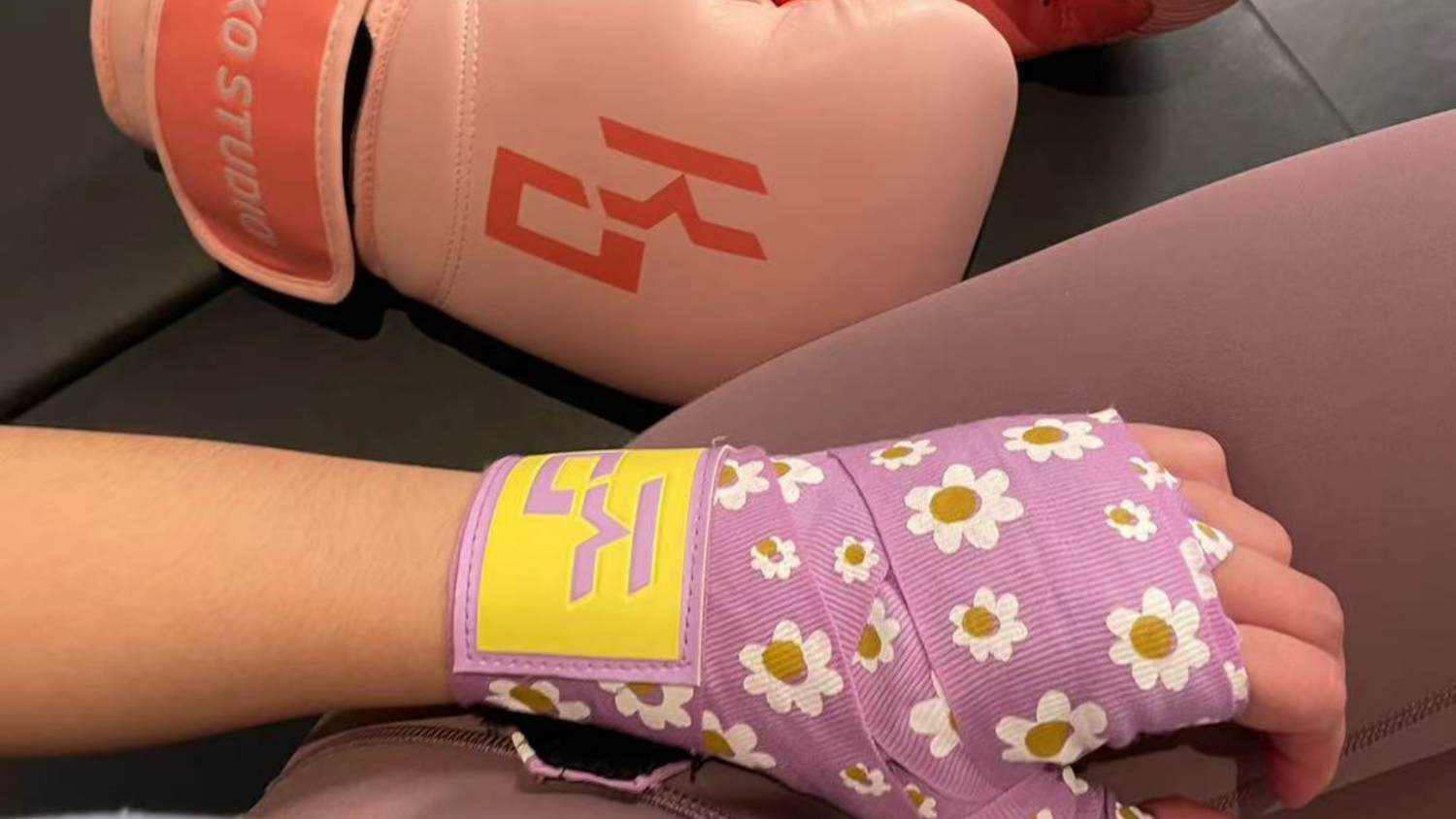 Muay Thai Hand Wraps vs Boxing Wraps: What's the Difference – KoStudio