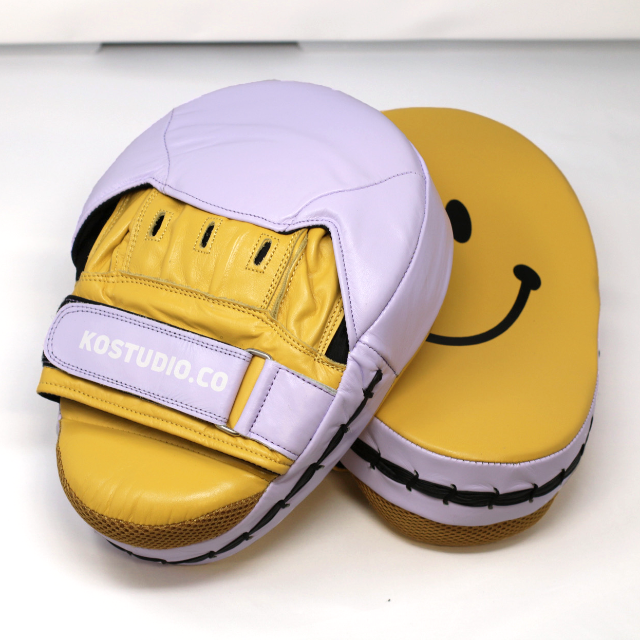 Smile Focus Mitts | KoStudio.co