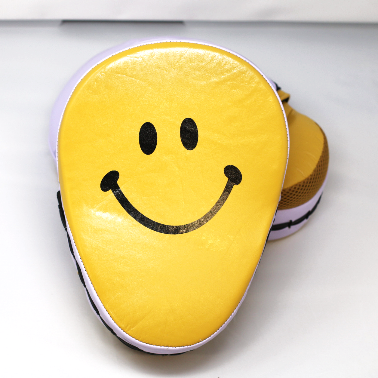 Smile Focus Mitts | KoStudio.co