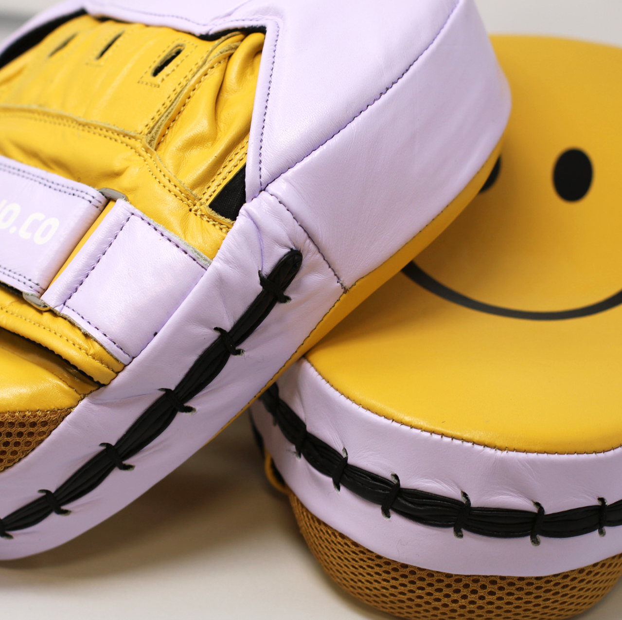 Smile Focus Mitts | KO Studio